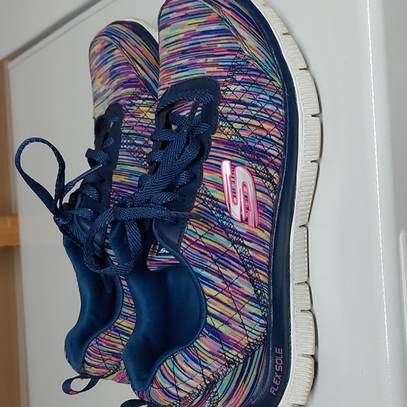 Multi-Colour Skechers - Picture 2 of 5